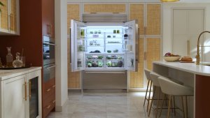 Sub-Zero Refrigerators : Warners' Stellian