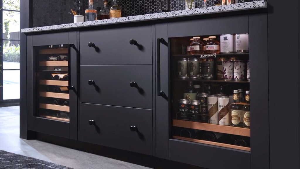 SubZero Refrigerators Warners' Stellian